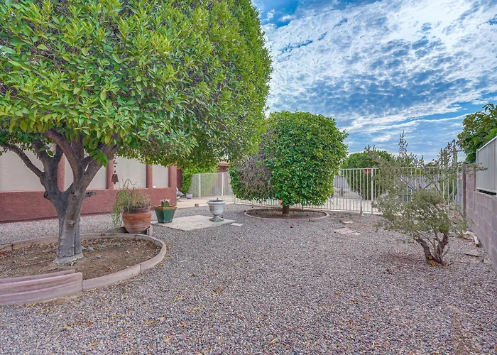 Close To Golf: Sun Escape W/ Furnished Porch! Holiday home Sun City