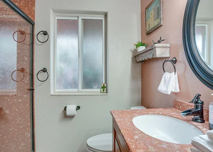 Holiday home Close To Golf: Sun Escape W/ Furnished Porch! Sun City